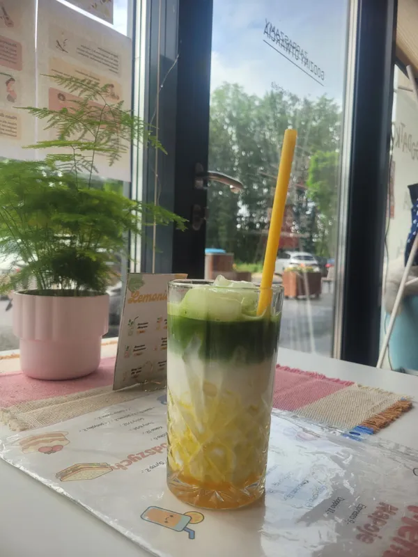 Mango Matcha Sunrise — Barista i Bambino Gdańsk