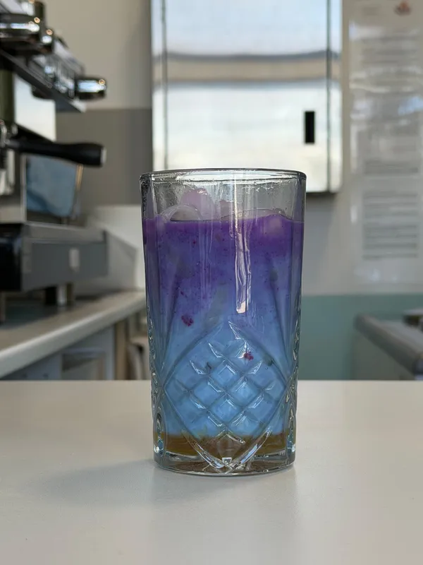 Rainbow Matcha — Barista i Bambino Gdańsk